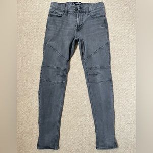 Thrifted skinny jeans‼️